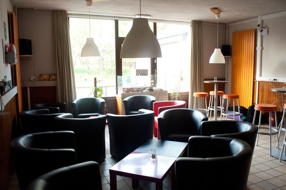 טנוויל Auberge De Jeunesse De La Roche - Champlon מראה חיצוני תמונה